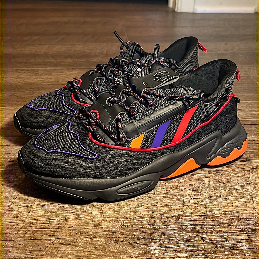 ADIDAS - OZWEEGO ZIP - CHINESE NEW YEAR SIZE 9